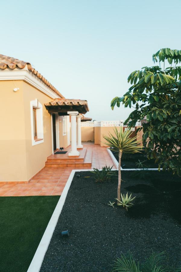 Moderne Villa Met Verwarmd Zwembad In קורלחו מראה חיצוני תמונה